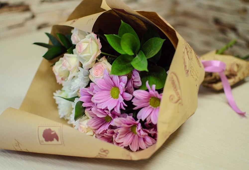 Букет цветов из: Розы и Хризантемы в Уторгош