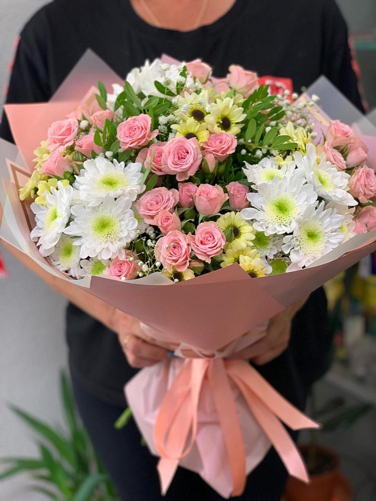 Букет цветов из: Розы и Хризантемы в Уторгош