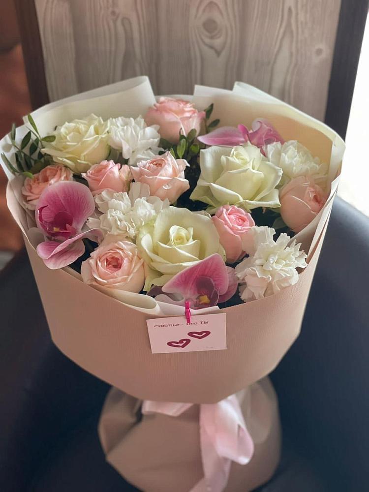 Букет цветов из: Орхидеи, Розы и Гвоздики в Уторгош