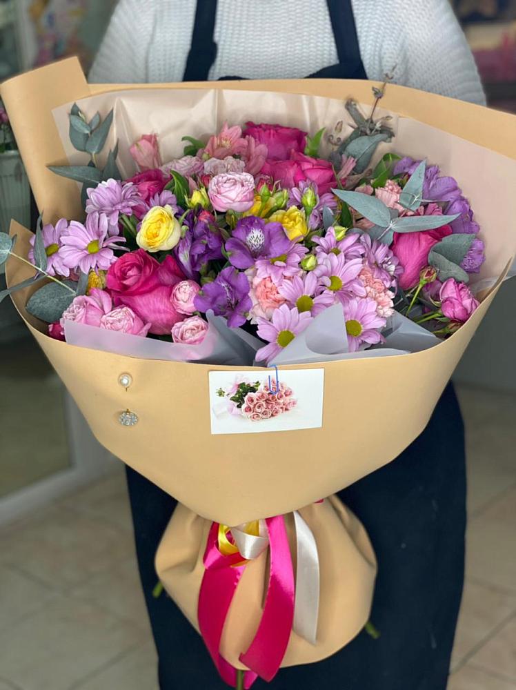 Букет цветов из: Хризантемы, Гвоздики и Альстромерии в Уторгош