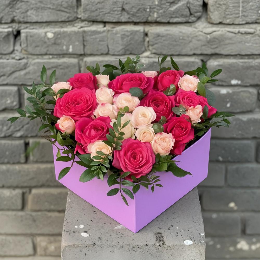 Цветочная композиция из Розы в коробке в Уторгош