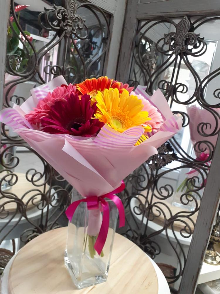 Букет цветов из: Герберы в Уторгош