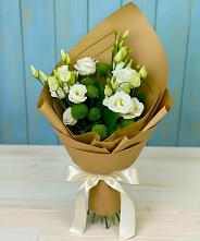 Букет цветов из:  Хризантемы и Лизиантусы в Уторгош