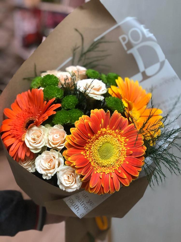 Букет цветов из: Герберы, Хризантемы и Розы в Уторгош